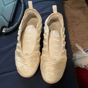 Nike Air VaporMax Plus "White/Platinum"